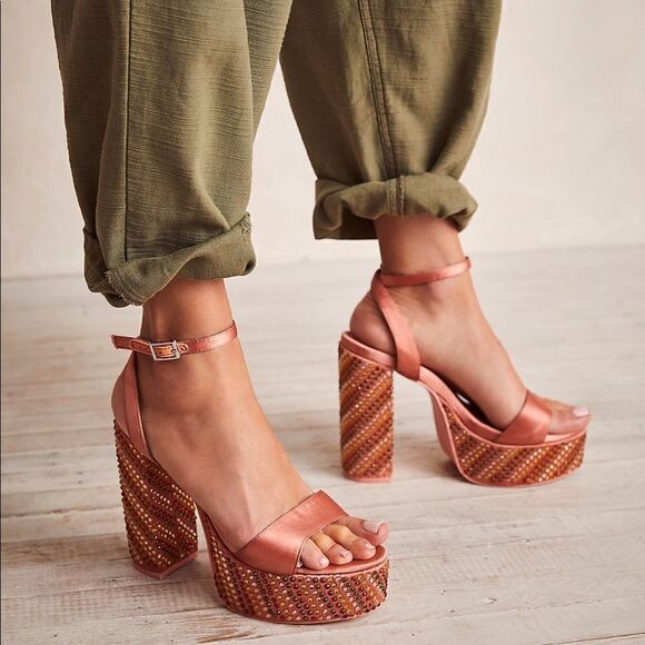 New Jeffrey Campbell Carrie Platform Sandals - Picture 1 of 9